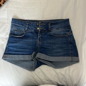 We Jean “Butt, I Love You” Jean Shorts. Size small